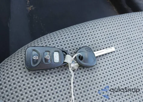 2013 Hyundai Sonata Gls z USA, uszkodzony, nr VIN 5NPEB4AC1DH550347